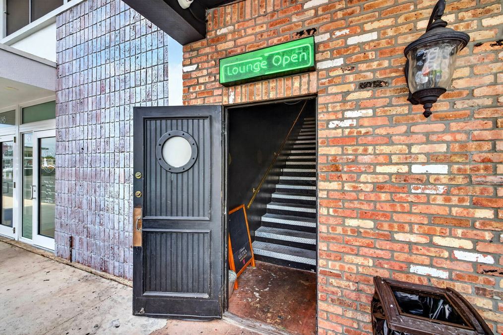 Kelly's Irish Pub