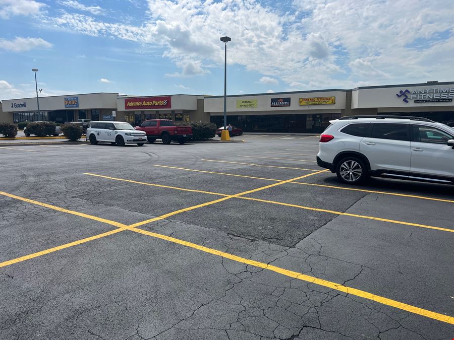 Loudon Plaza