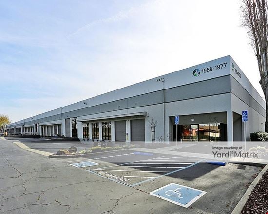 Preview of Industrial space for Rent at 1955 Davis Street