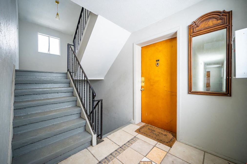 287 E 156th