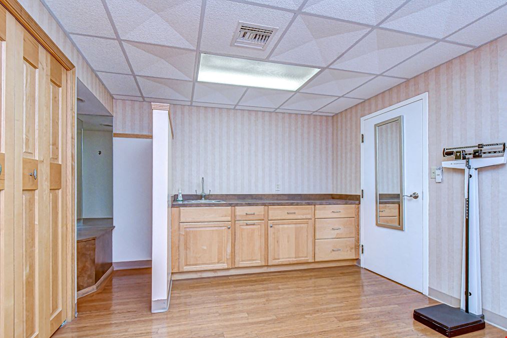 Habana Professional Suites,  Unit#401
