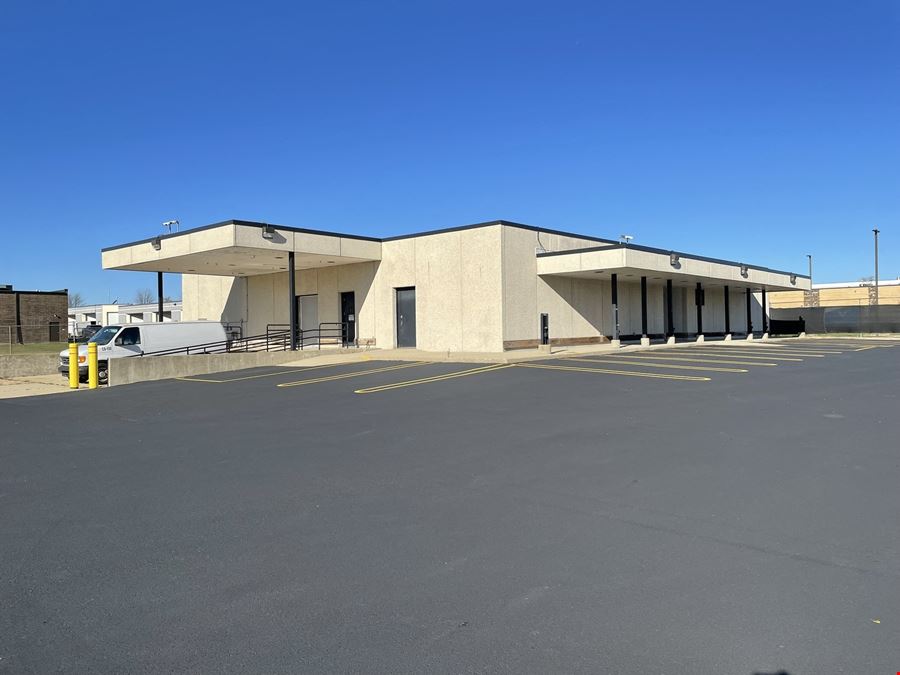 Freestanding Industrial Building on Large Lot