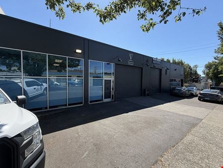 Preview of Industrial space for Rent at 711 SE Stark St