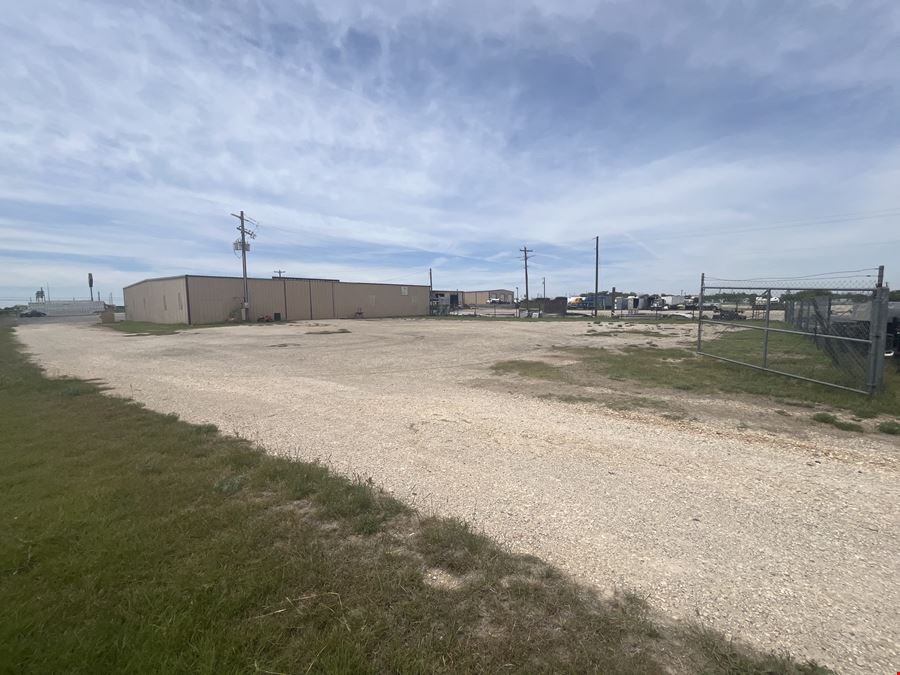 601 N Access Rd