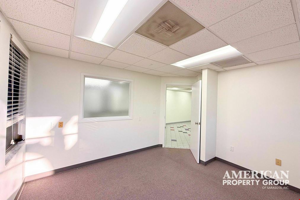 Stand Alone Medical/Office Near Manatee Memorial Hospital