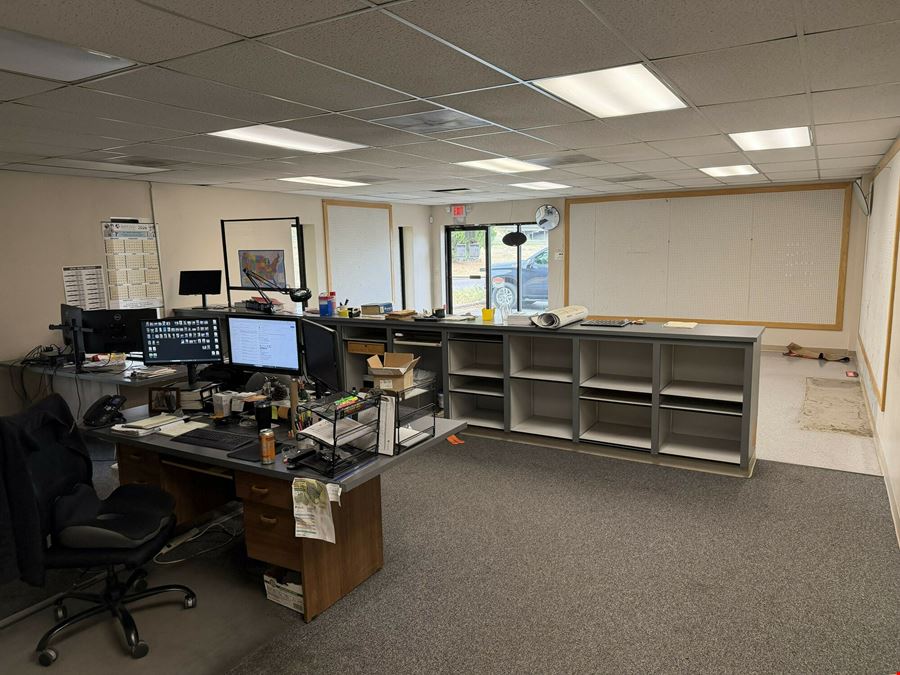 802 Old Salem Rd NE