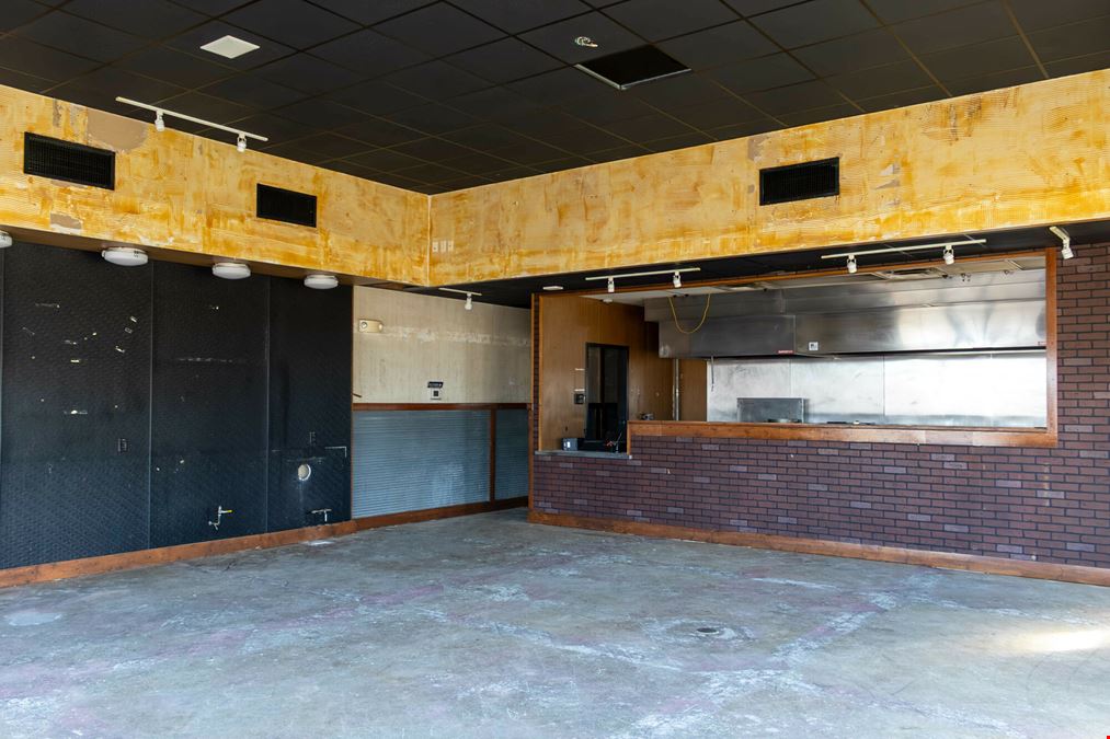 Holly Lane Retail Strip Investment