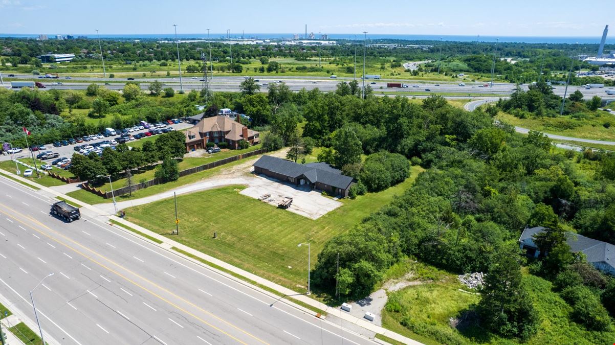 2078 Upper Middle Road East, Oakville