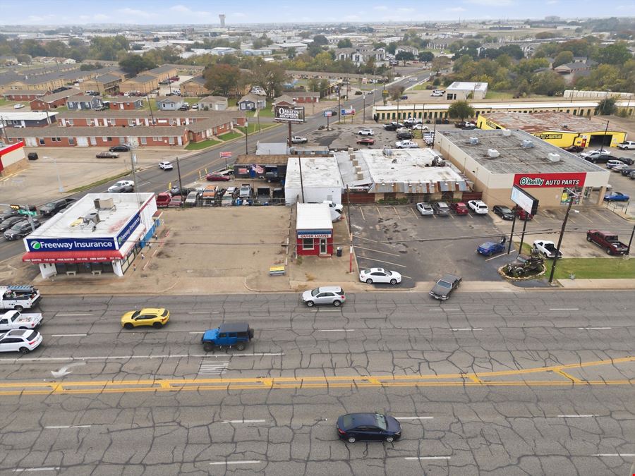 810 N Valley Mills Dr