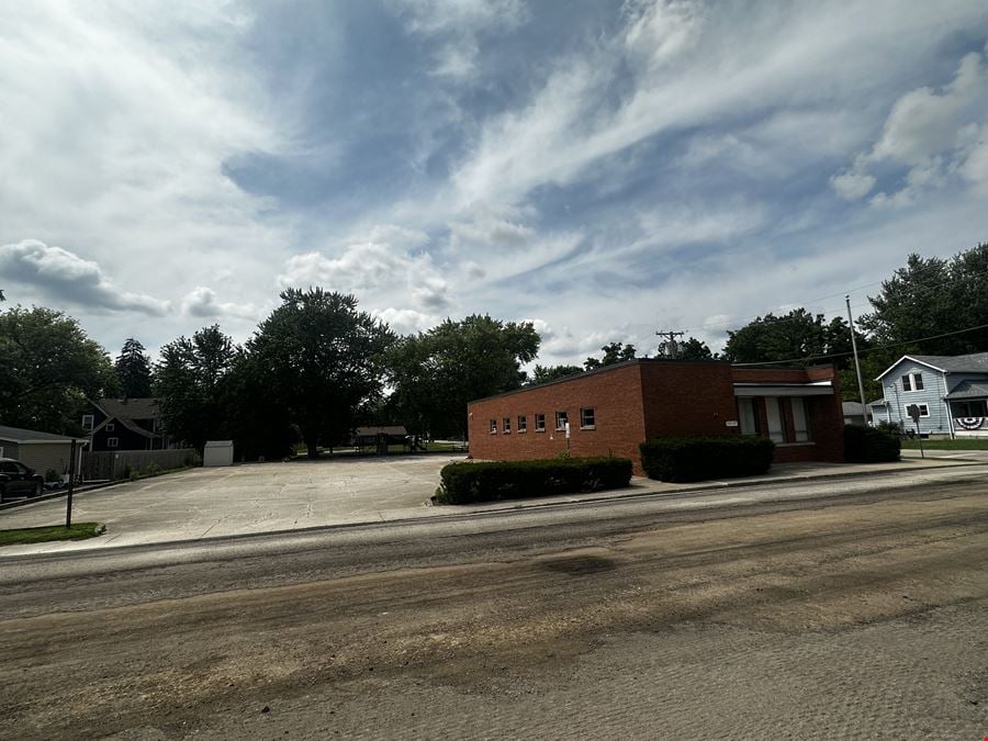 130 Gates Elburn IL 