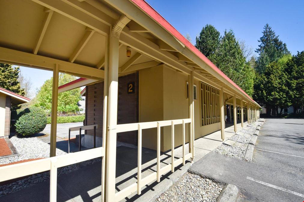 520 Lilly Rd NE #2