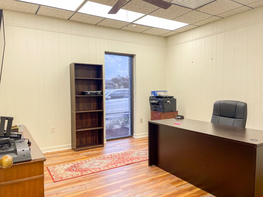 Newly Renovated Office Warehouse located near Airline at Jefferson