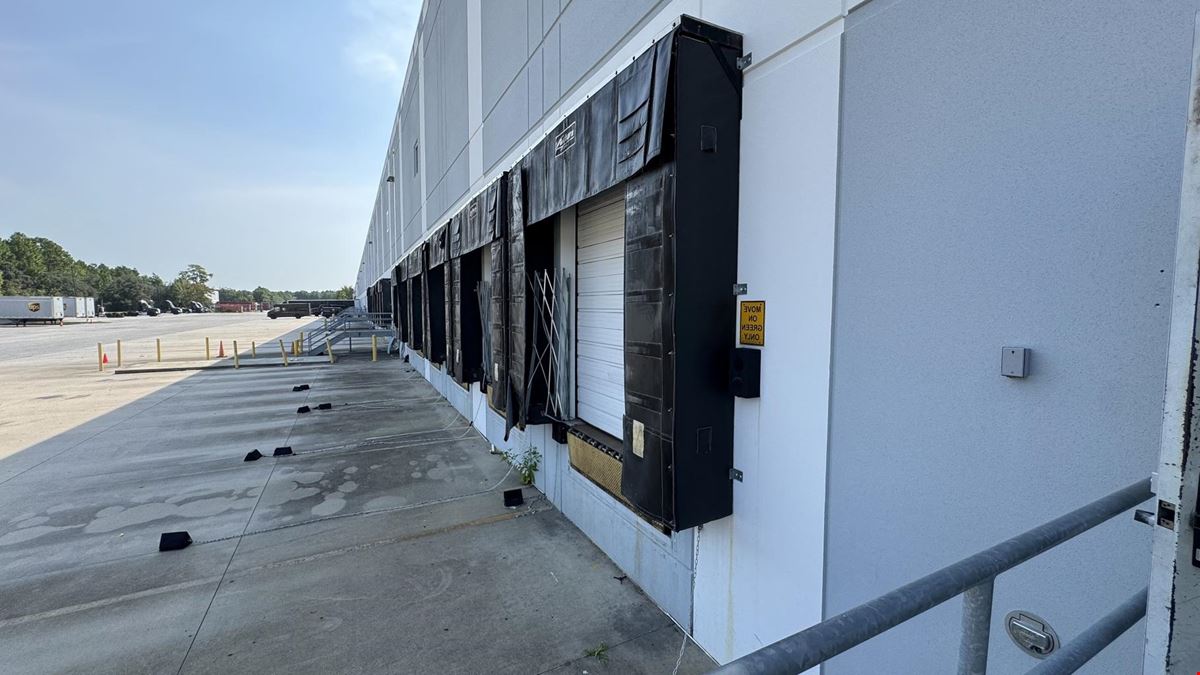 1701 Charleston Regional Pkwy