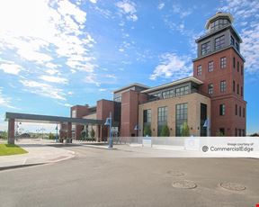 Steelpointe Harbor - DockMasters Building