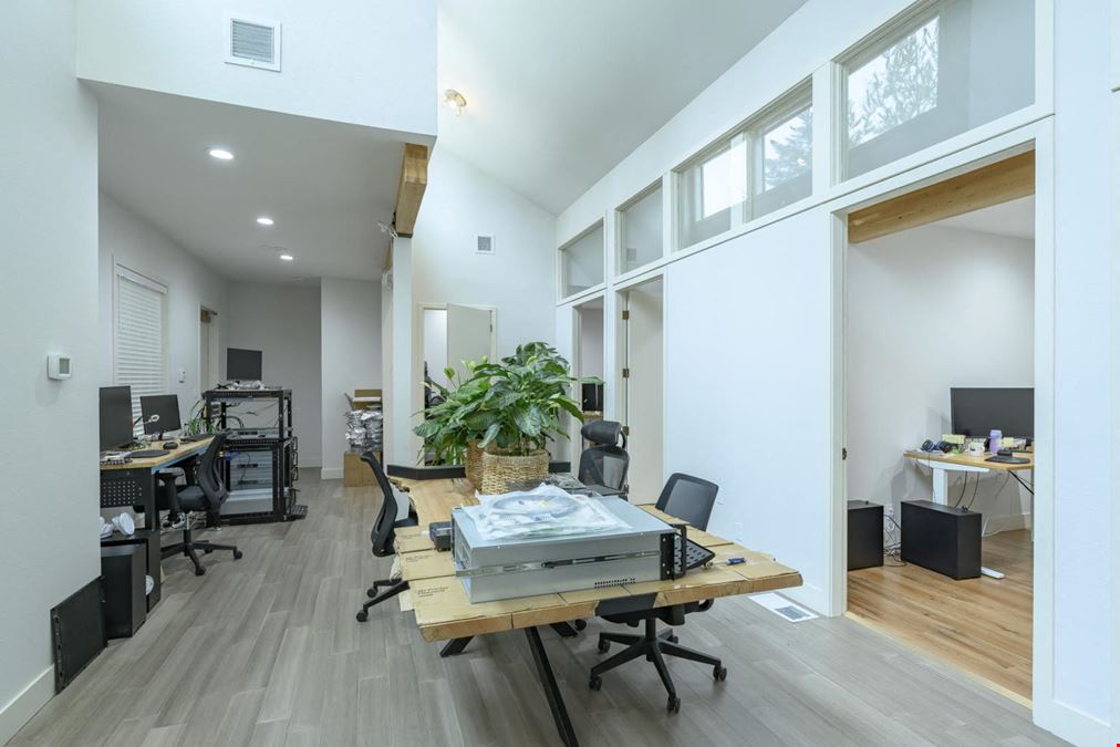 351 SE Baker St