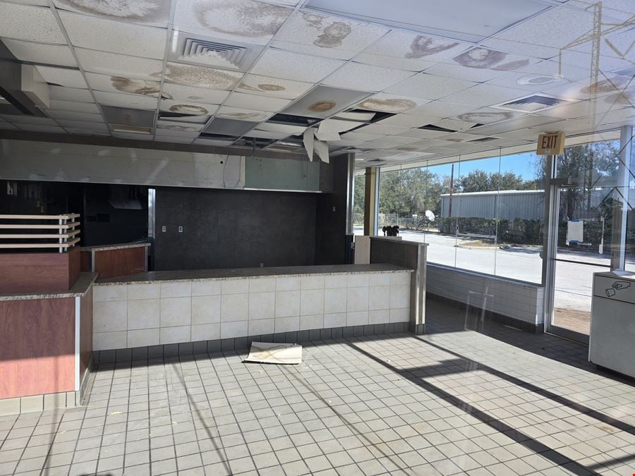 Standalone Ocala Retail Building