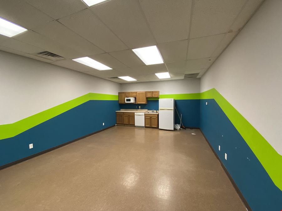 47 E Kenyon Rd