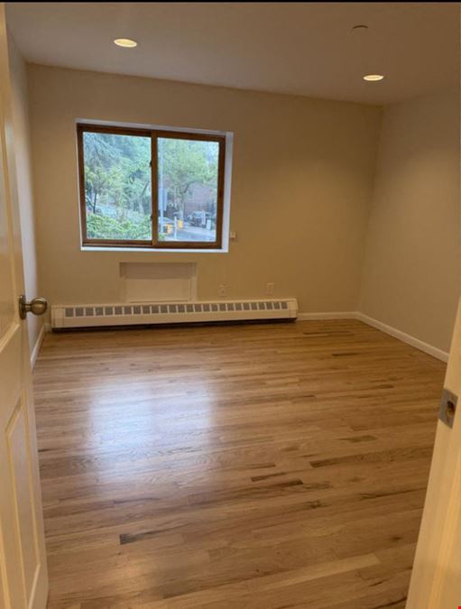 Fully Renovated Retail Medical Office Mixed Use 118-82 Metropolitan Avenue Kew Gardens