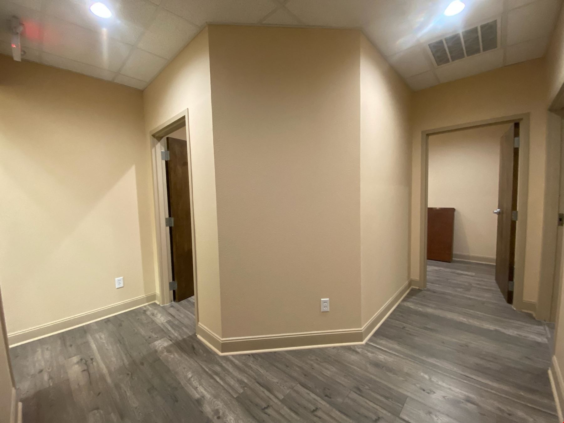725 N Ashley Ridge Loop
