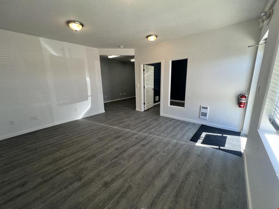 7471 Edgar Industrial Bend - Unit 11
