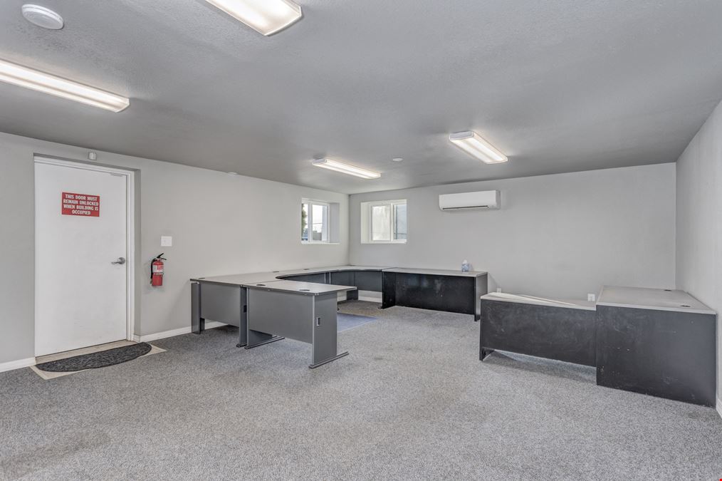 5428 W Clearwater Ave - SUBLEASE - Bldg B