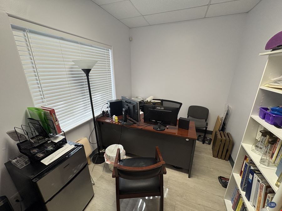 129 W Hibiscus Blvd