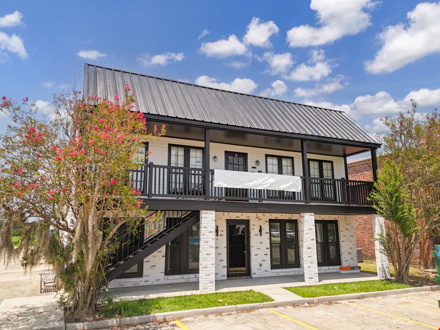Renovated Office/Warehouse Suite Near Airline Hwy