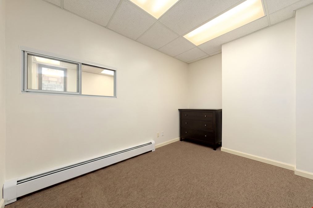 1,100 - 1,300 SF | 5005 13th Avenue | Flexible Dual Retail Opportunity With Combination Potential for Lease