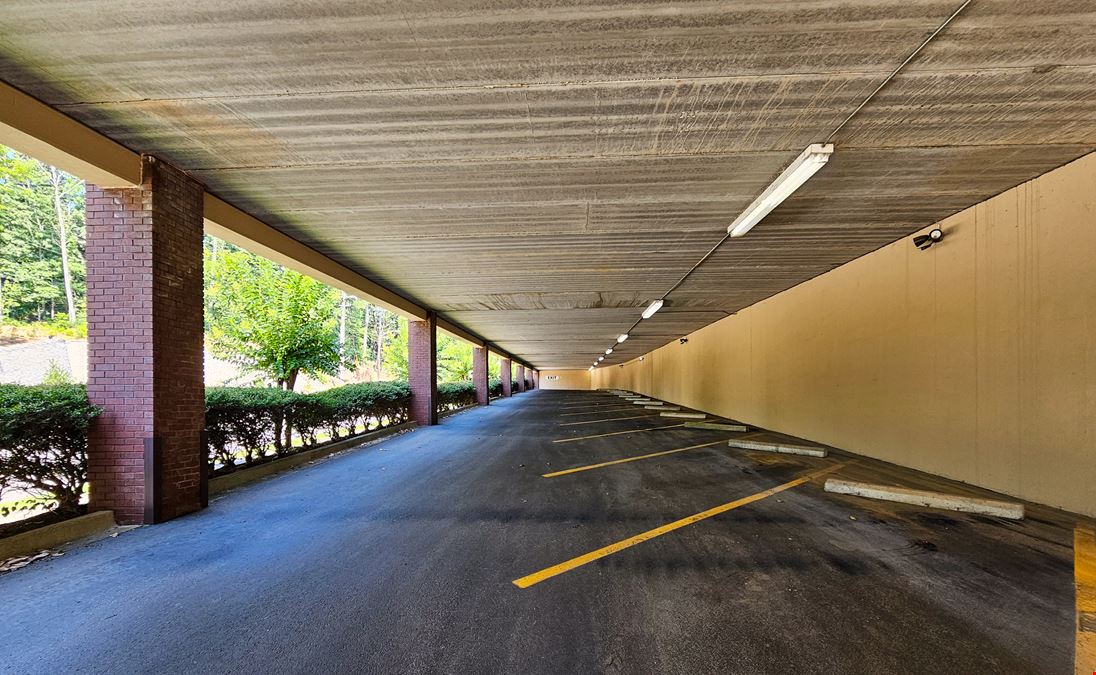 900 Montclair Road