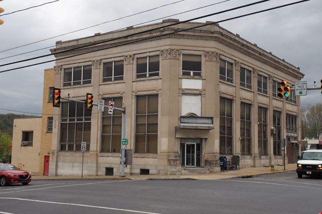 Preview of Retail space for Rent at 2102 Main St 