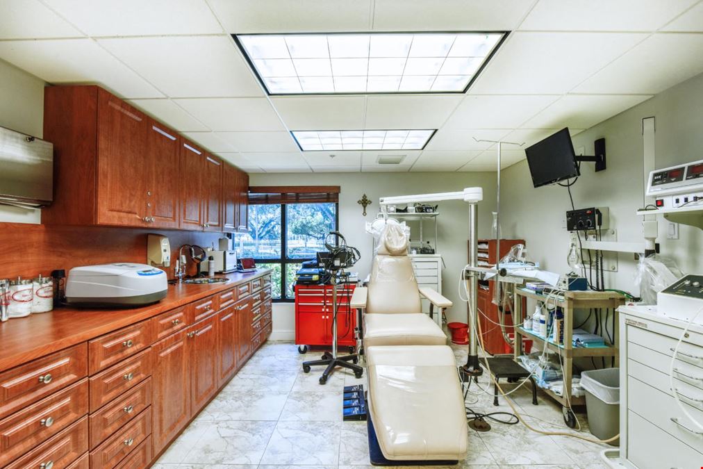 Kendall Medical Office | Ground Floor Suite | 1,499 SF Medical/Dental Space