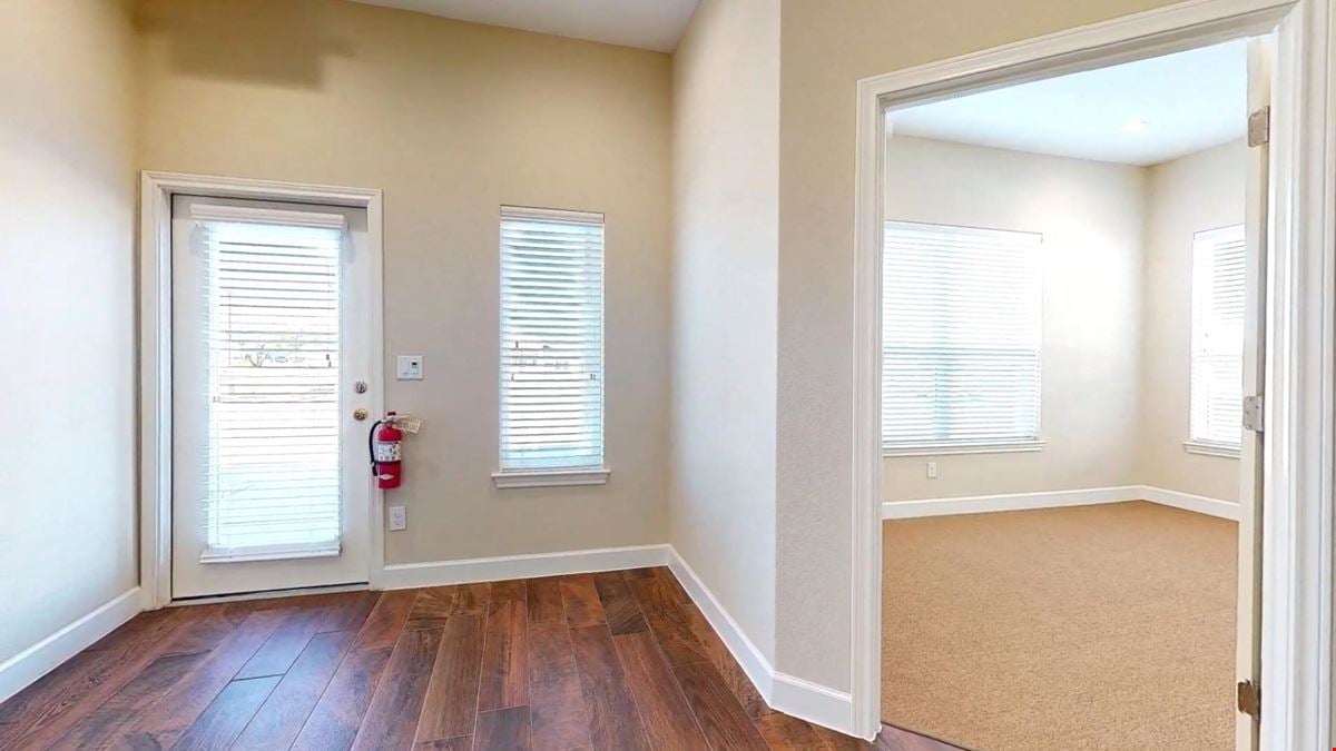 For Lease:  1640 Highland Falls Drive, Unit 102