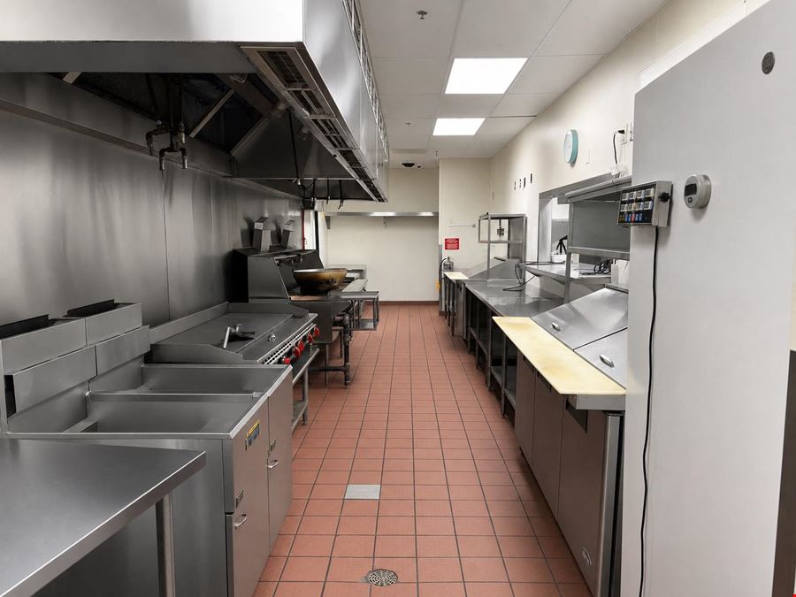 Turn-Key Restaurant | 6,720 SF | Pavilion Pkwy | Texarkana, TX