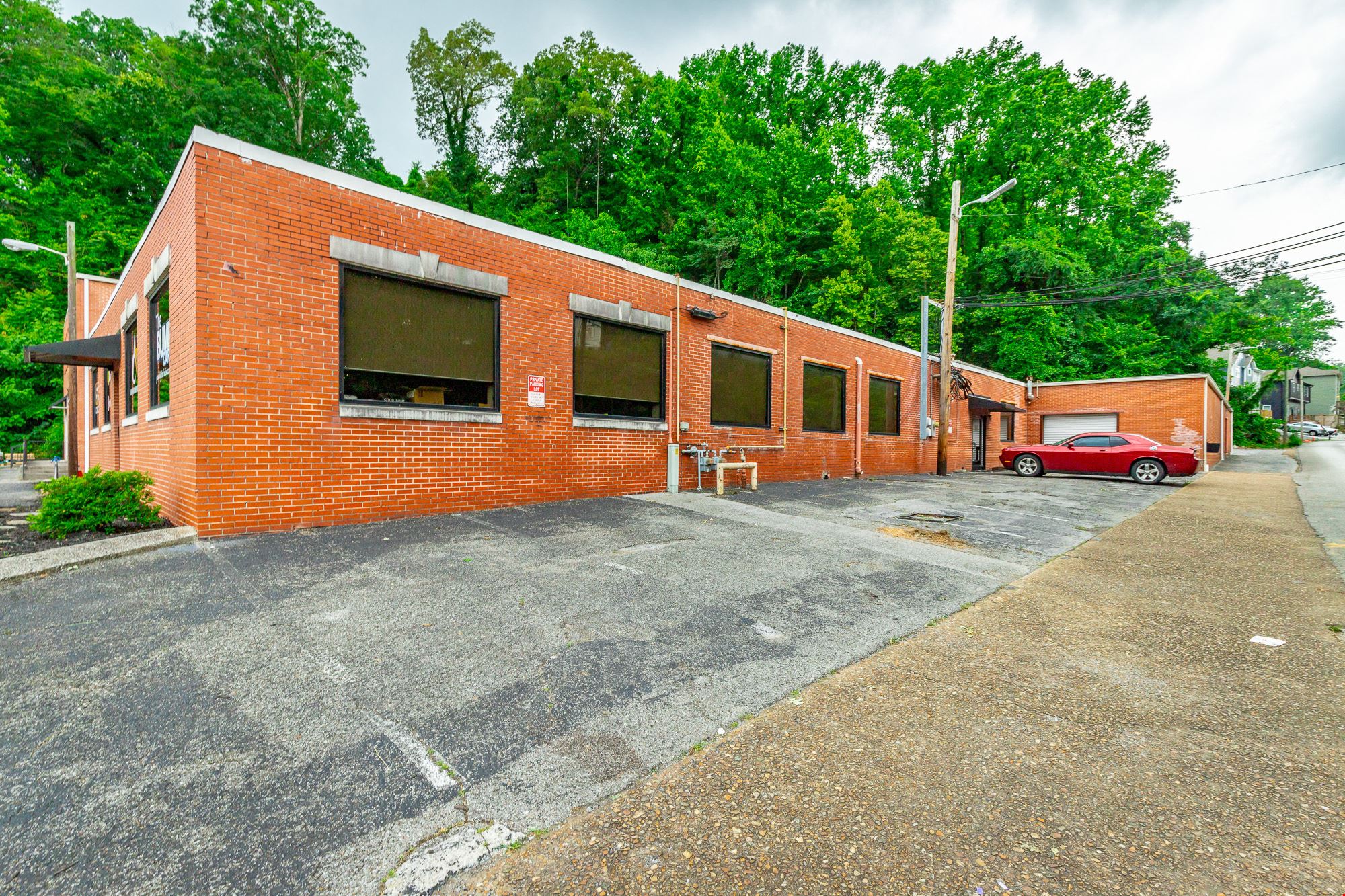Industrial Flex Space/Retail (Over 27,000 SF) on Corner Lot