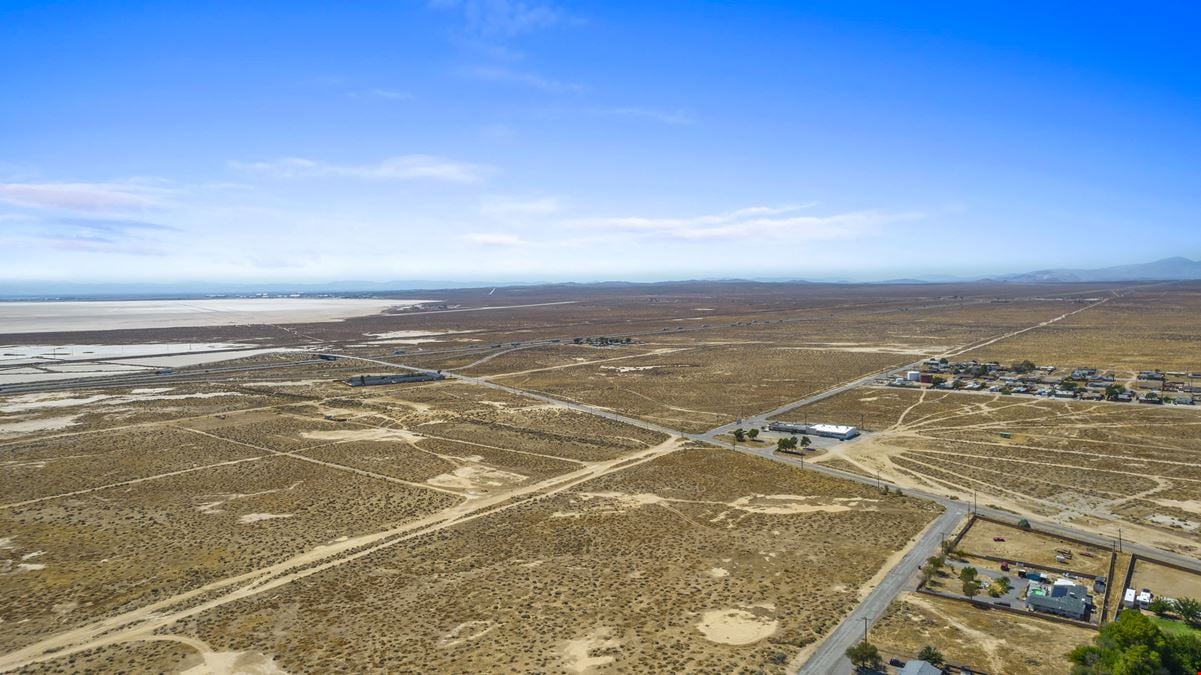 Prime Commercial Parcel Near Edwards AFB w/ Nearby Utilities