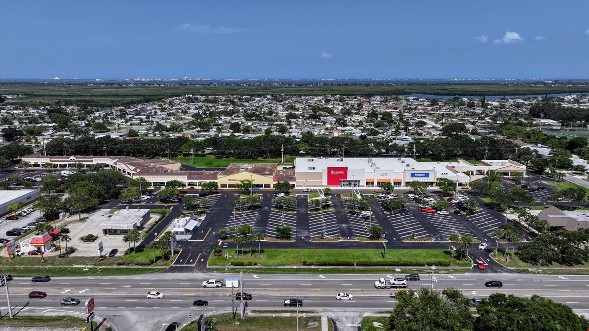 Shoppes of Victoria Square