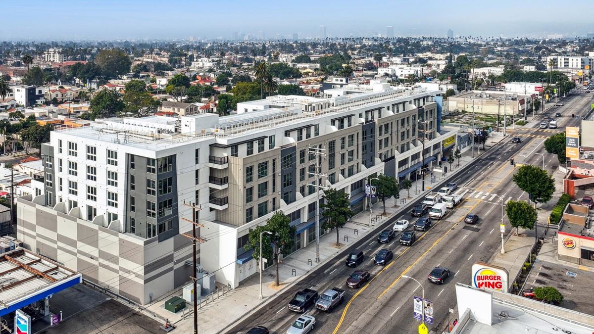 3045 Crenshaw Blvd - CORO