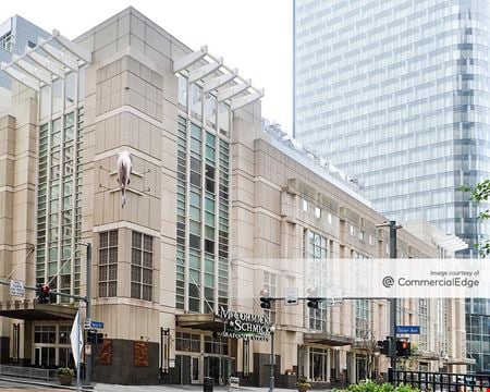 Preview of Retail space for Rent at 301 Fifth Avenue