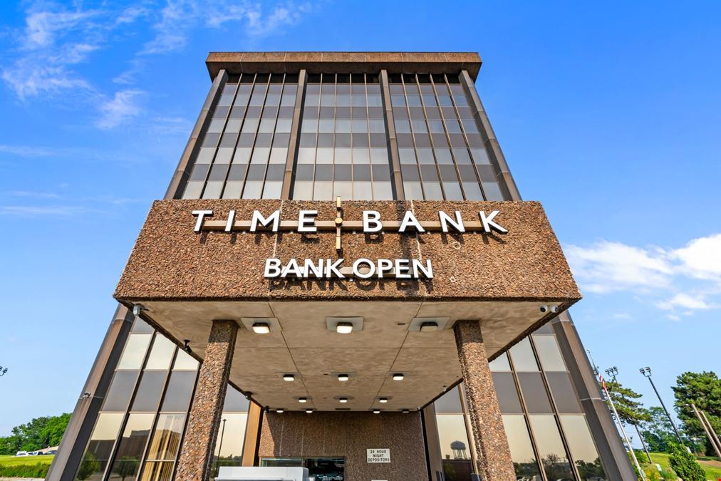 100 E Kimberly Road, Suite 300, Davenport, IA