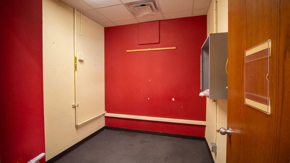 Center Street Premier Flex-Commercial Space 