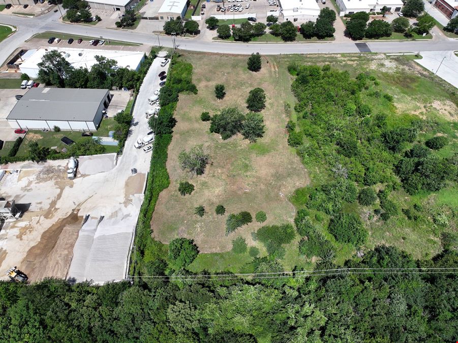 1307 Royal Pkwy