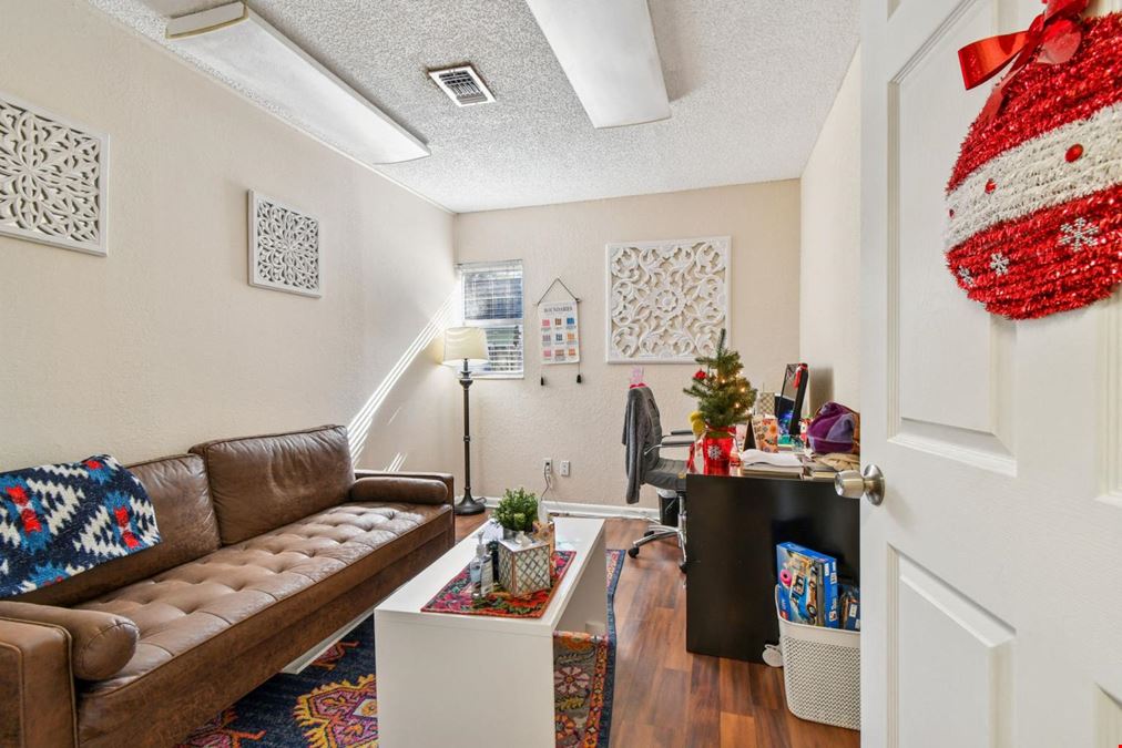 108 4th Ave S