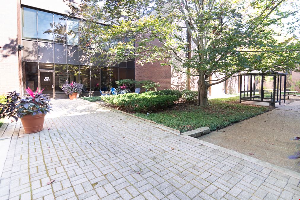 Ridgebrook Plaza