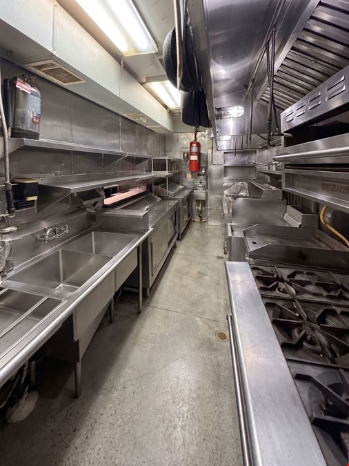 1,000 SF | 168 7th Avenue | Move-In Ready 2nd Gen Restaurant in New Development