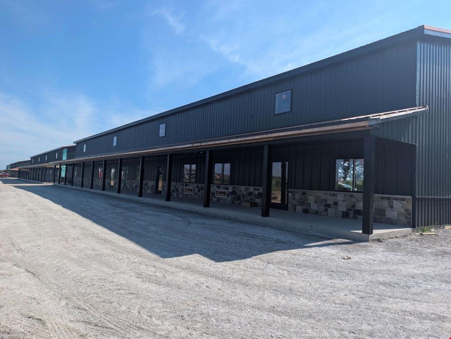 I-43 Business Suites