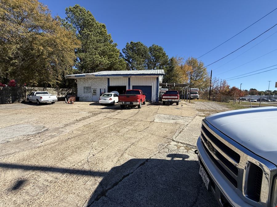 3718 Troup Hwy