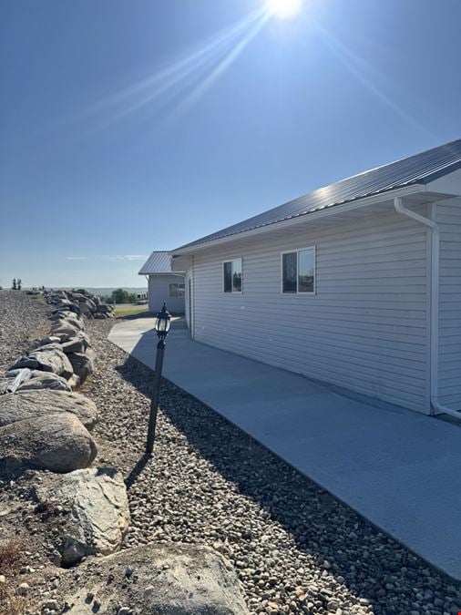 7,106 +/- SF  Industrial Flex on 10 +/- AC