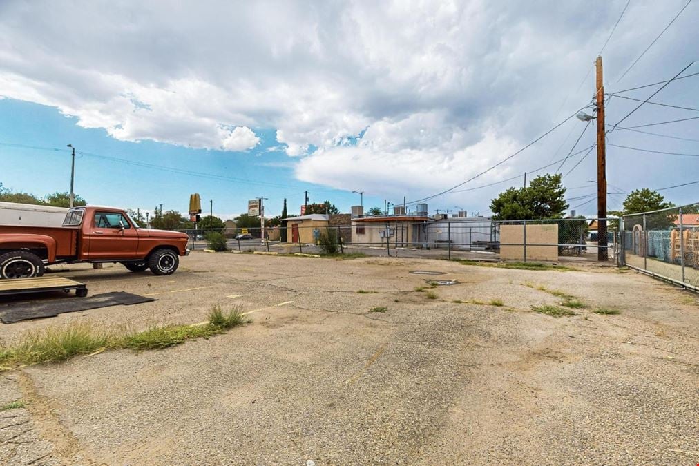 RETAIL/WAREHOUSE/LIVE/WORK/REDEVELOPMENT UPSIDE