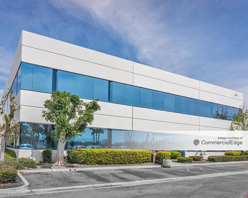 Corona Corporate Center - 495 East Rincon Street