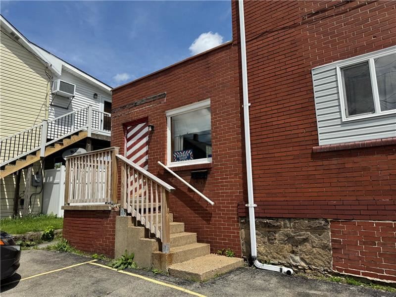 934 Wood Street, Latrobe